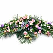 Saddle Casket Spray