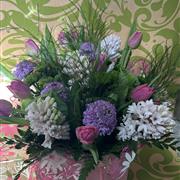 Spring bag arrangement 