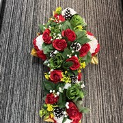 Seasonal cross 